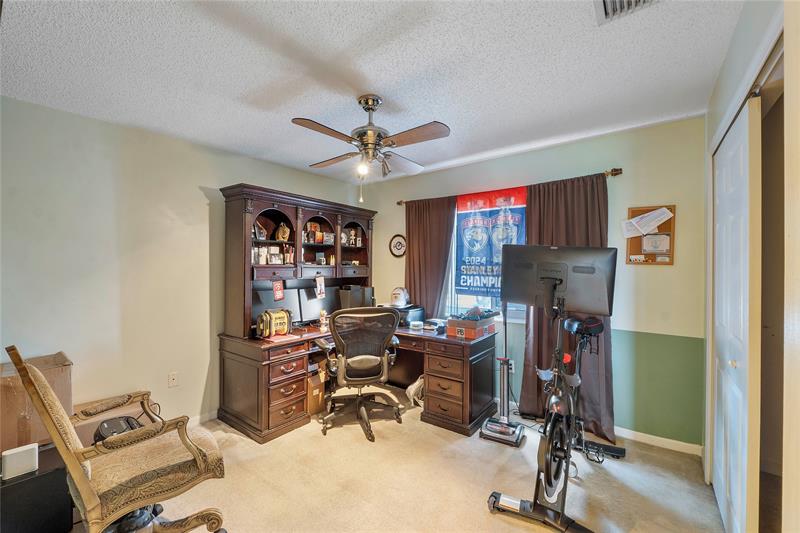 Image 24 of 35 For 466 Royal Cove Cir