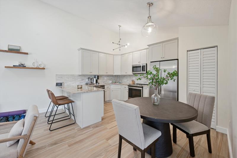 Image 11 of 34 For 9867 Boca Gardens Trl  D