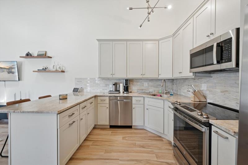 Image 16 of 34 For 9867 Boca Gardens Trl  D
