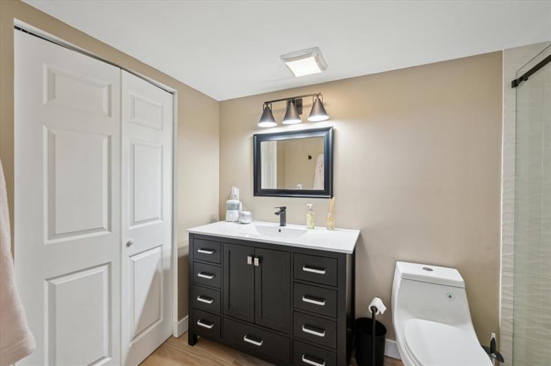 Image 21 of 34 For 9867 Boca Gardens Trl  D