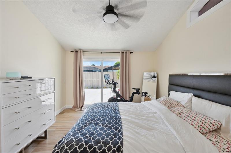 Image 24 of 34 For 9867 Boca Gardens Trl  D