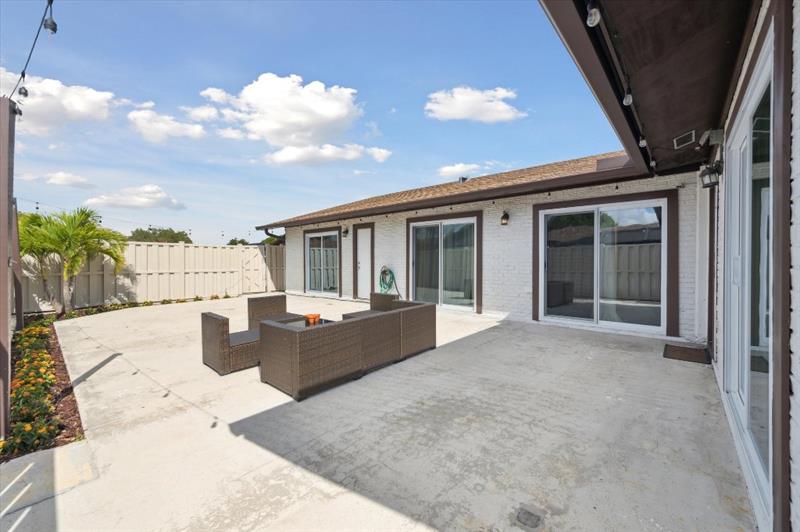 Image 3 of 34 For 9867 Boca Gardens Trl  D