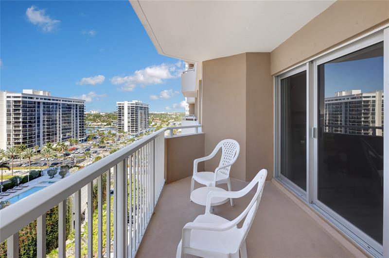 Image 18 of 37 For 1980 Ocean  10c