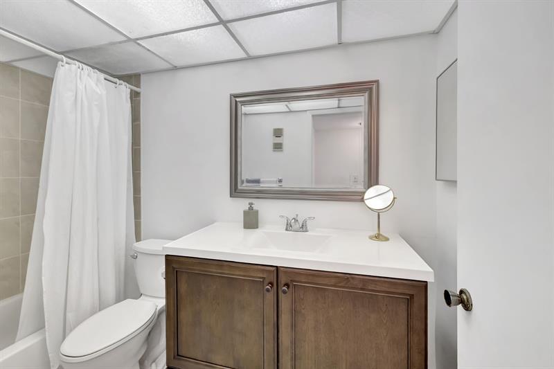 Image 16 of 25 For 9460 Belfort Cir  L3-111