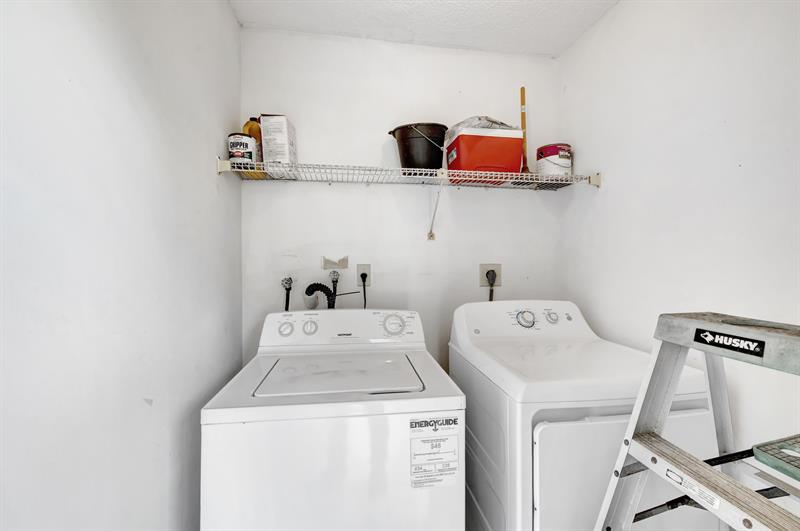 Image 20 of 25 For 9460 Belfort Cir  L3-111
