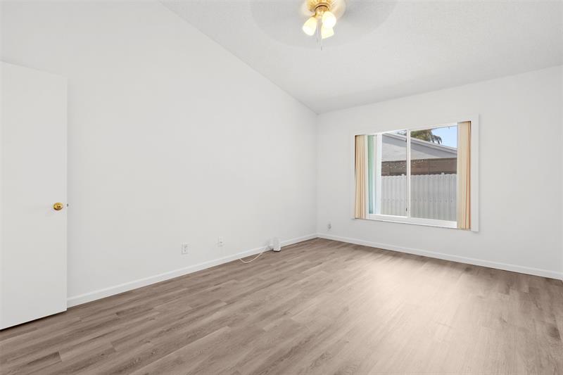 Image 19 of 43 For 5581 98th Way