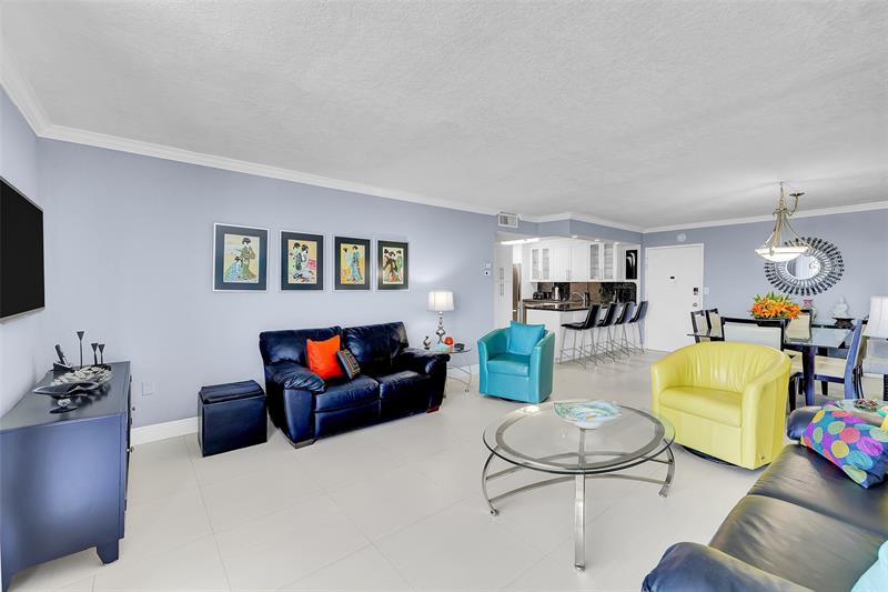 Image 13 of 34 For 211 Ocean Dr  405
