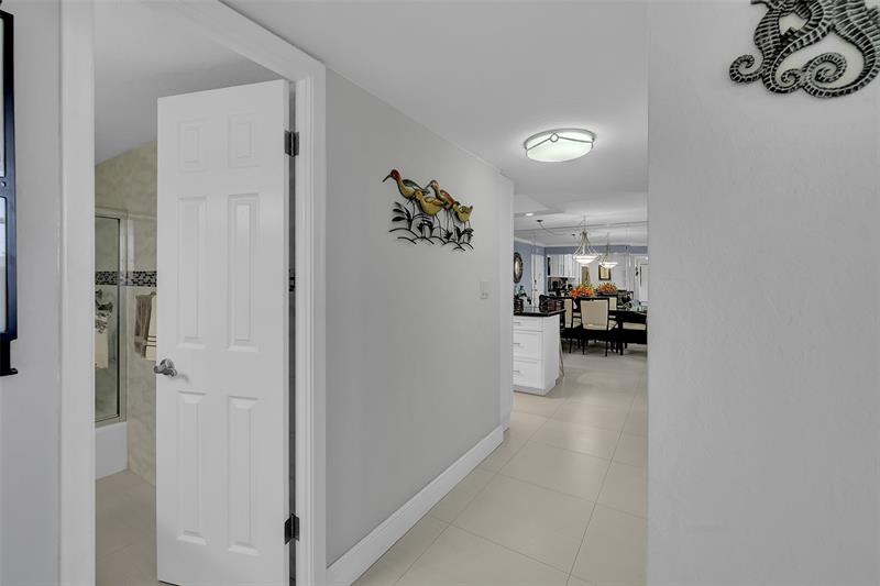 Image 23 of 34 For 211 Ocean Dr  405