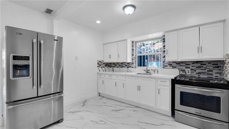 Image 12 of 19 For 465 119th Street