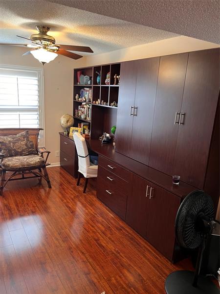 Image 20 of 25 For 3311 Perimeter Dr  3311
