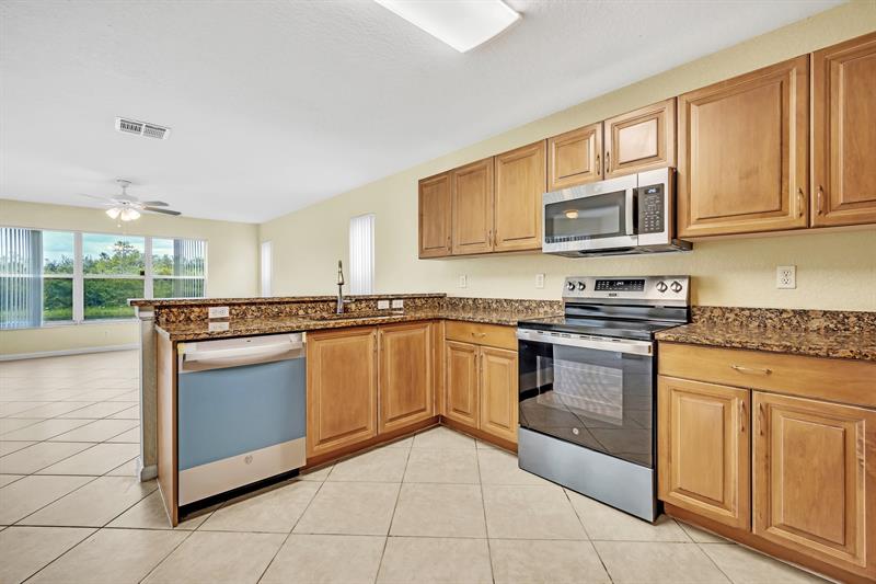 Image 8 of 50 For 2802 165th Ave