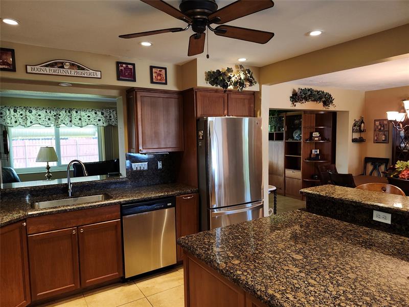 Image 12 of 40 For 600 93rd Ave