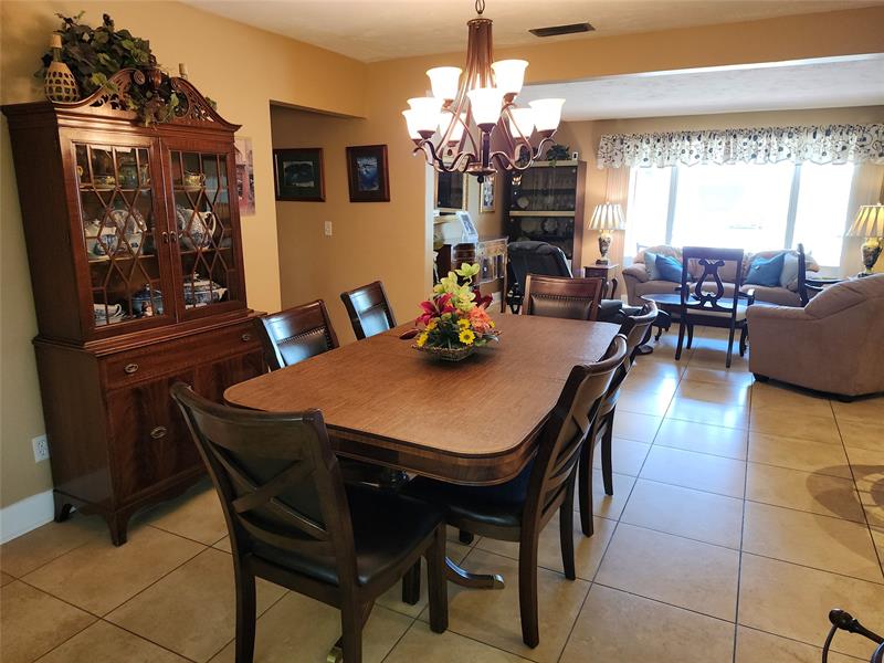 Image 17 of 40 For 600 93rd Ave