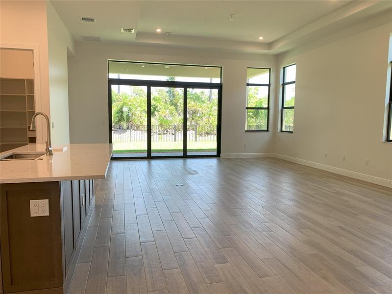 Image 13 of 36 For 2737 Ashfield Dr