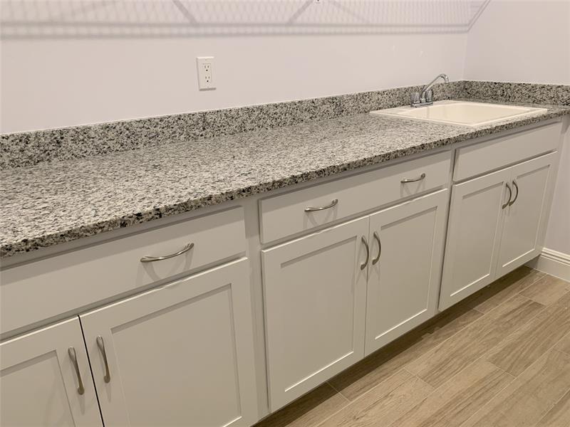 Image 16 of 36 For 2737 Ashfield Dr