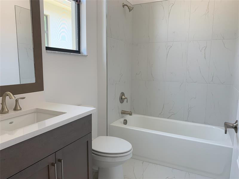 Image 20 of 36 For 2737 Ashfield Dr