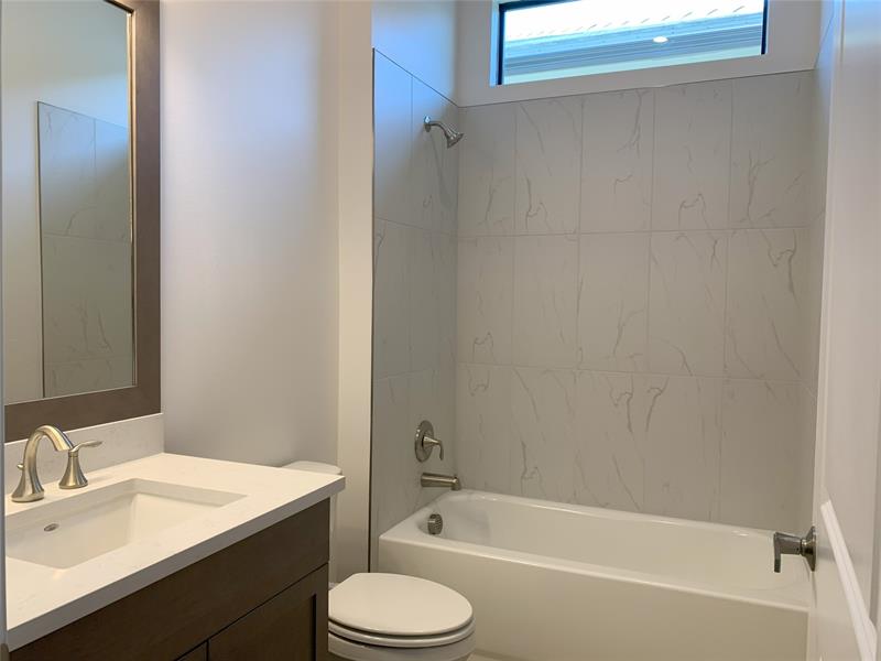 Image 21 of 36 For 2737 Ashfield Dr
