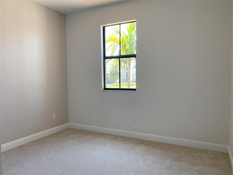 Image 32 of 36 For 2737 Ashfield Dr