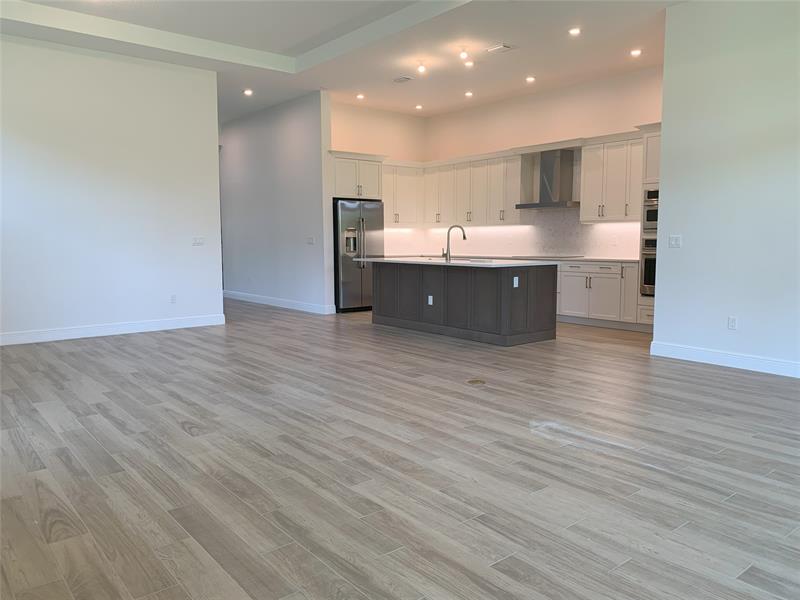 Image 7 of 36 For 2737 Ashfield Dr