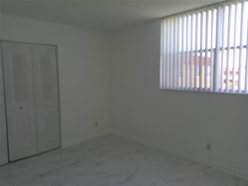 Image 19 of 34 For 403 68th Ave  519
