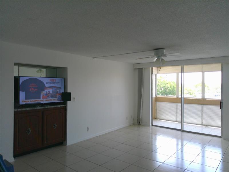 Image 8 of 34 For 403 68th Ave  519