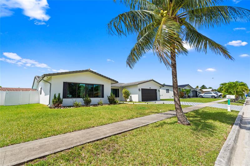Image 4 of 55 For 6640 22nd St
