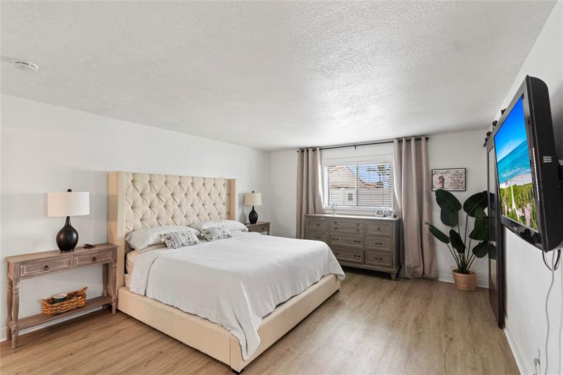 Image 41 of 55 For 6640 22nd St