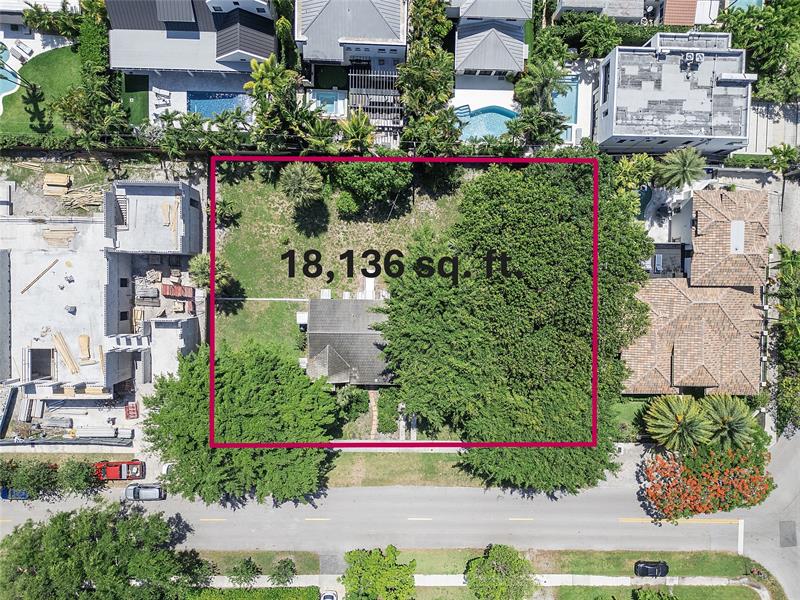 Image 4 of 27 For 739 Victoria Park Rd