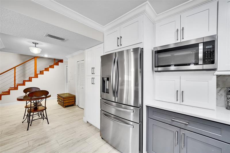 Image 12 of 46 For 3319 Oak Dr  3319