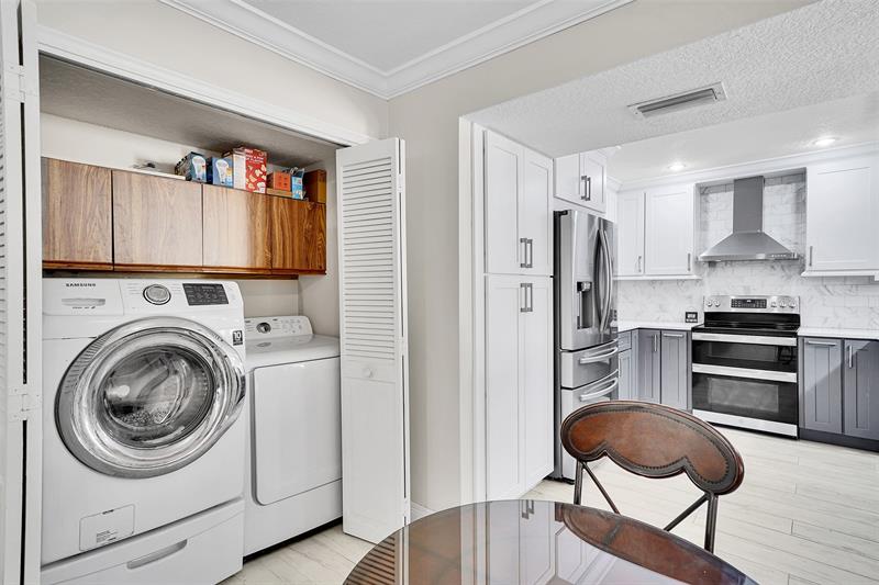 Image 16 of 46 For 3319 Oak Dr  3319
