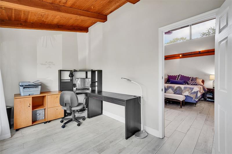 Image 31 of 46 For 3319 Oak Dr  3319