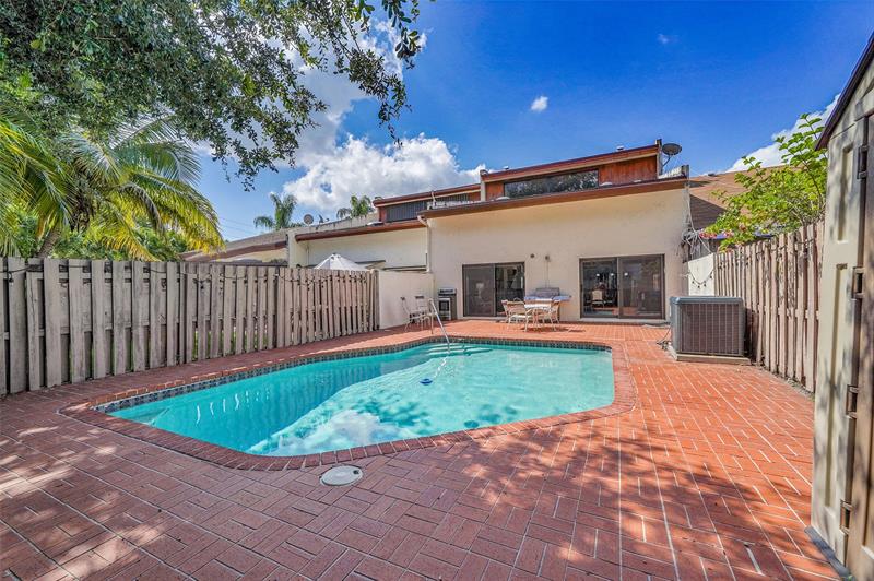 Image 38 of 46 For 3319 Oak Dr  3319