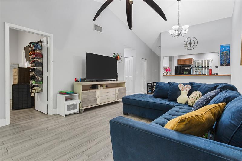 Image 10 of 42 For 8213 100th Dr  8213