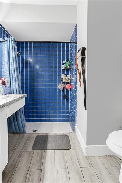 Image 23 of 42 For 8213 100th Dr  8213