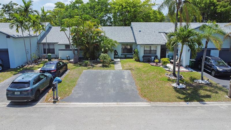Image 4 of 42 For 8213 100th Dr  8213