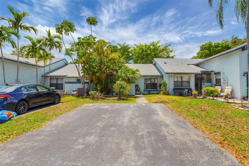 Image 5 of 42 For 8213 100th Dr  8213