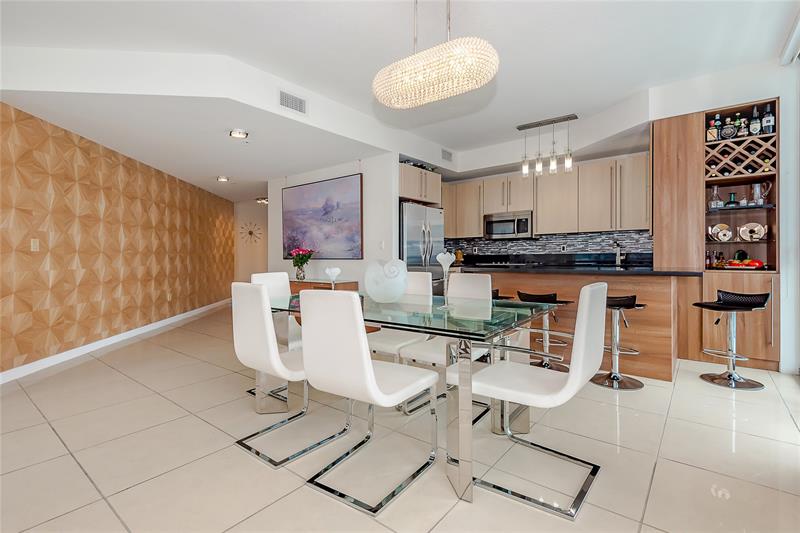 Image 7 of 19 For 1111 1st Ave  Ph3920