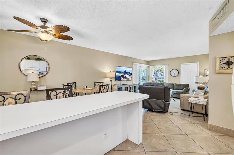 Image 10 of 32 For 4520 El Mar Dr  2