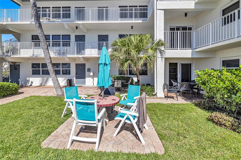 Image 19 of 32 For 4520 El Mar Dr  2