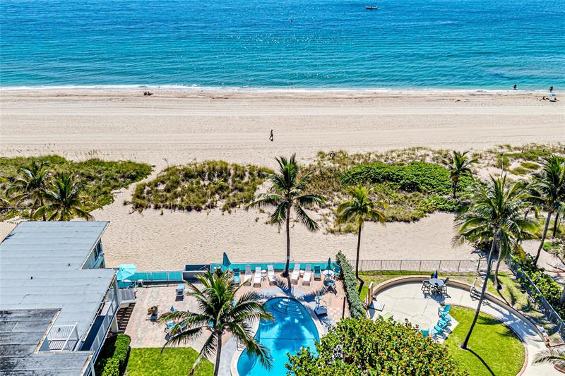 Image 24 of 32 For 4520 El Mar Dr  2