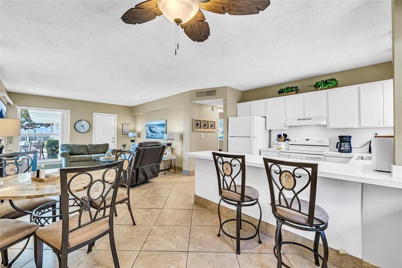 Image 8 of 32 For 4520 El Mar Dr  2