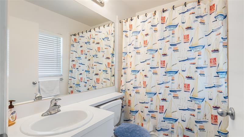 Image 22 of 43 For 4020 72nd Way