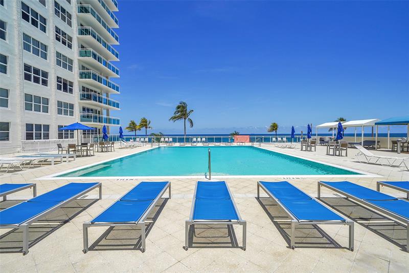 Image 12 of 42 For 3900 Galt Ocean Dr  708