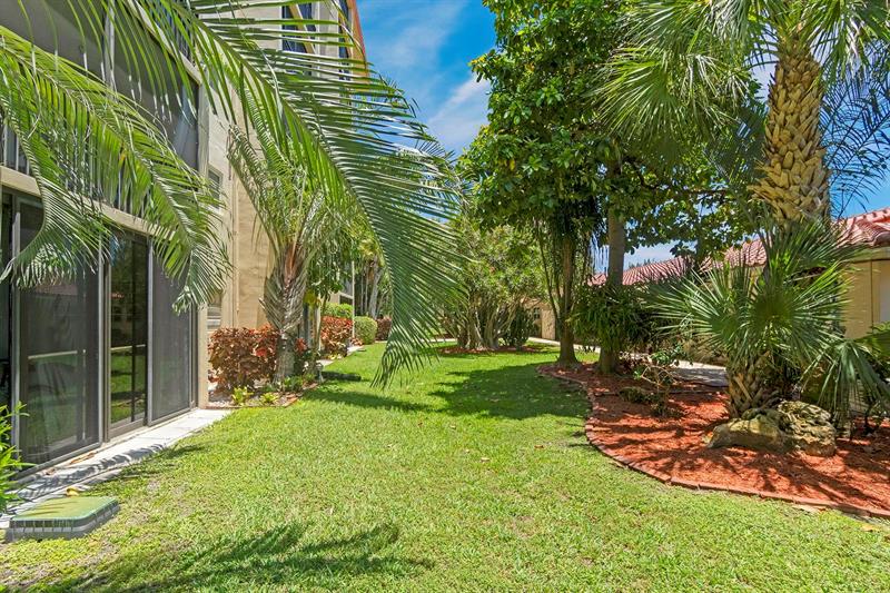 Image 28 of 34 For 2350 14th Street Cswy  103