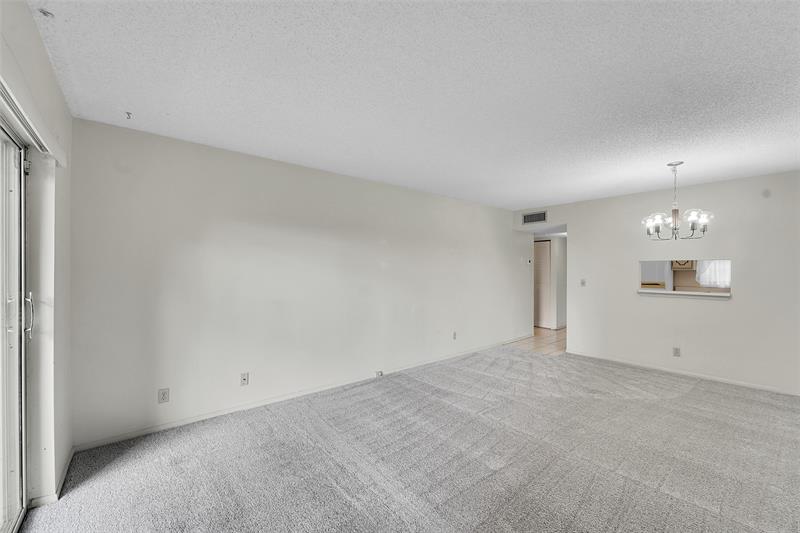 Image 22 of 23 For 3048 Sunrise Lakes Dr  112