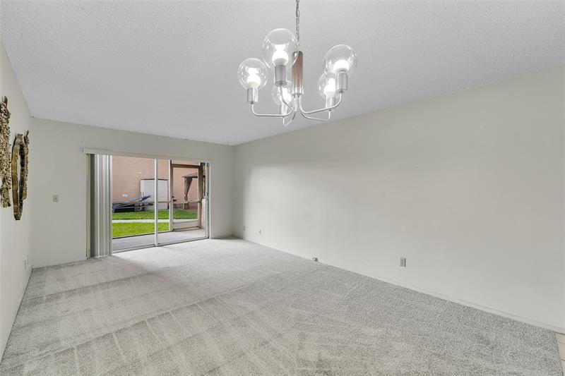 Image 3 of 23 For 3048 Sunrise Lakes Dr  112