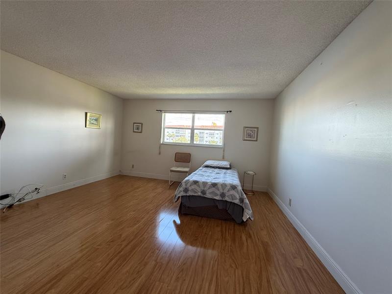 Image 12 of 20 For 4751 21st St  216