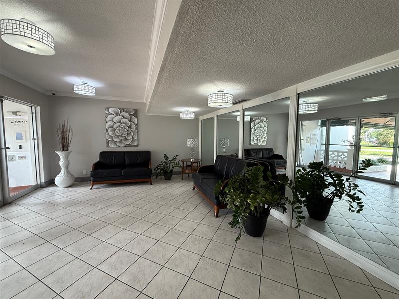 Image 6 of 20 For 4751 21st St  216