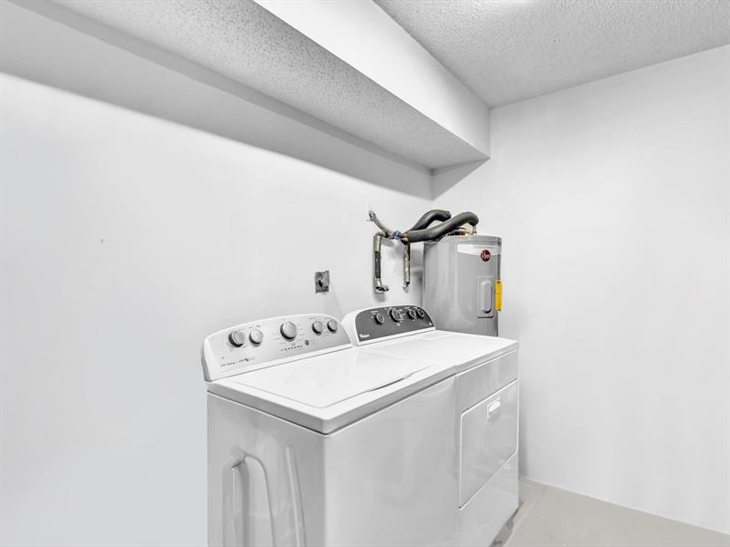 Image 47 of 50 For 10165 139th Pl