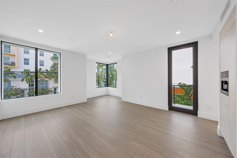 Image 49 of 88 For 204 Osceola Park Lane